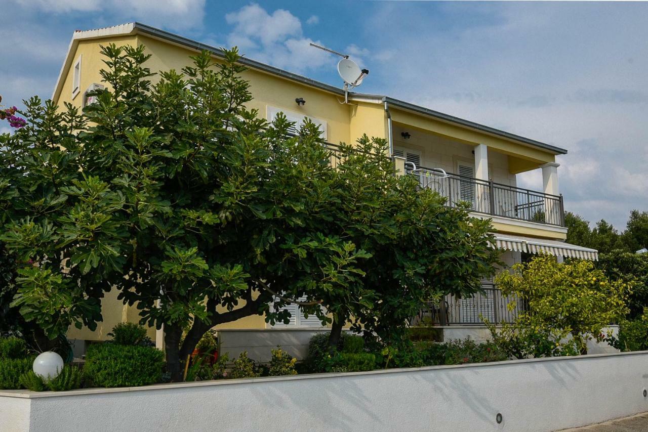Apartments Andrija Оребич Экстерьер фото